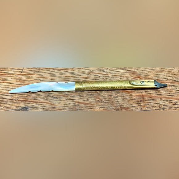 Early 20th Century Gold Tone Mother of Pearl Letter Opener Fountain Pen Quill - Picture 3 of 9